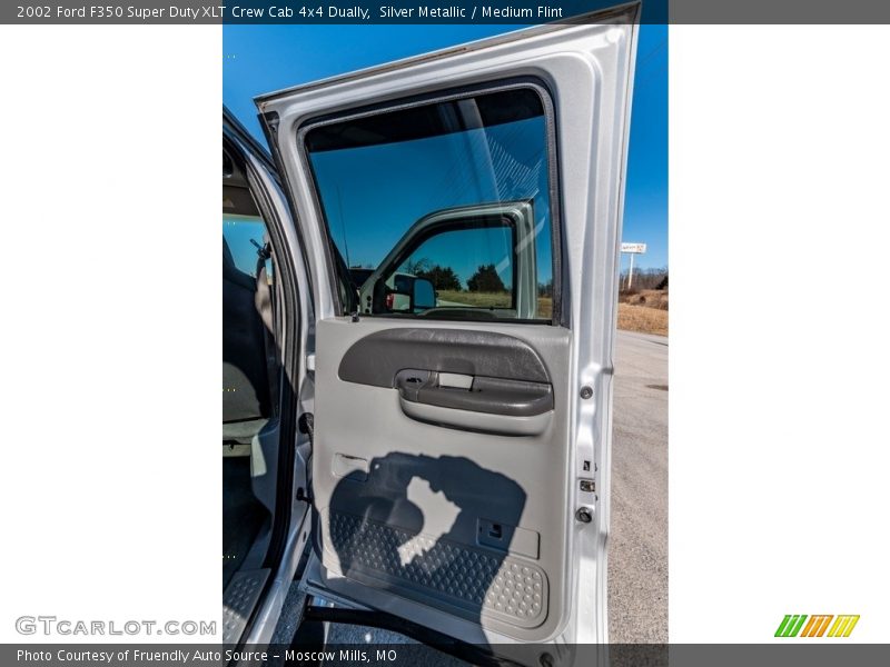 Silver Metallic / Medium Flint 2002 Ford F350 Super Duty XLT Crew Cab 4x4 Dually