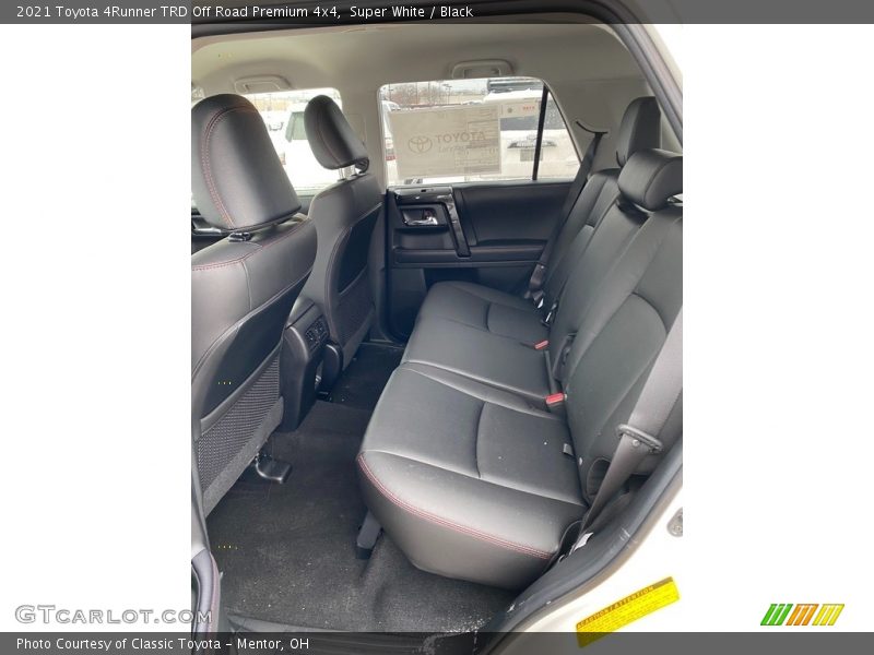Super White / Black 2021 Toyota 4Runner TRD Off Road Premium 4x4