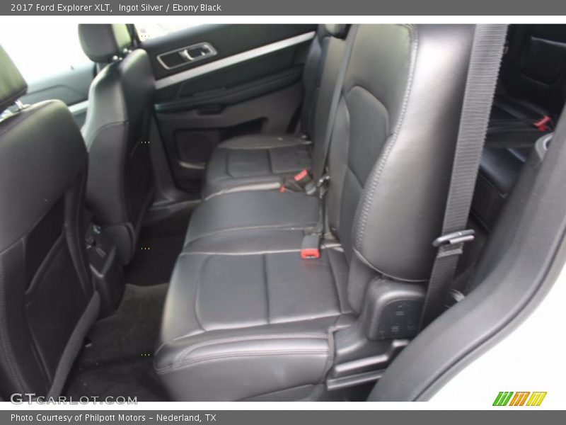 Ingot Silver / Ebony Black 2017 Ford Explorer XLT