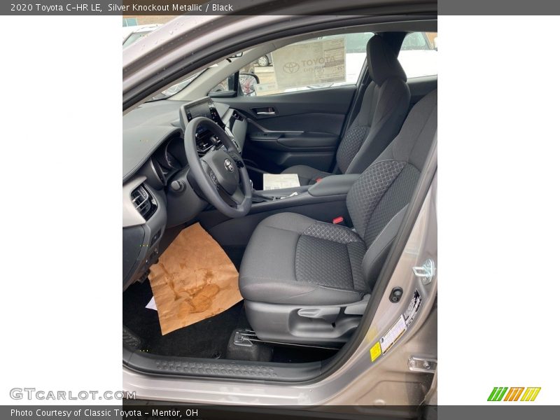 Silver Knockout Metallic / Black 2020 Toyota C-HR LE