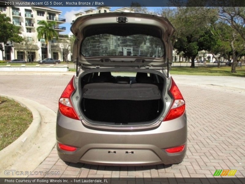 Mocha Bronze / Black 2013 Hyundai Accent GS 5 Door