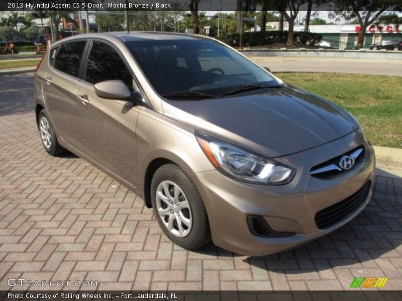 Mocha Bronze / Black 2013 Hyundai Accent GS 5 Door