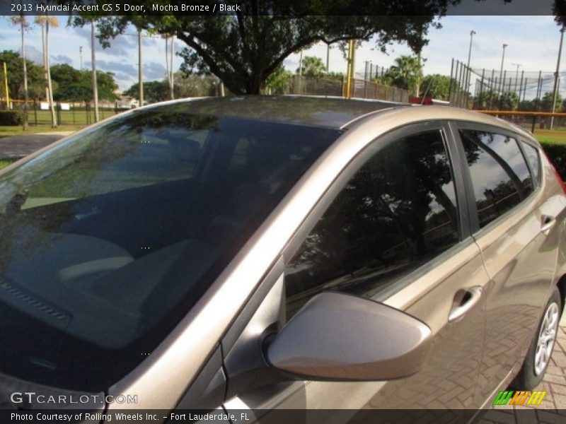 Mocha Bronze / Black 2013 Hyundai Accent GS 5 Door