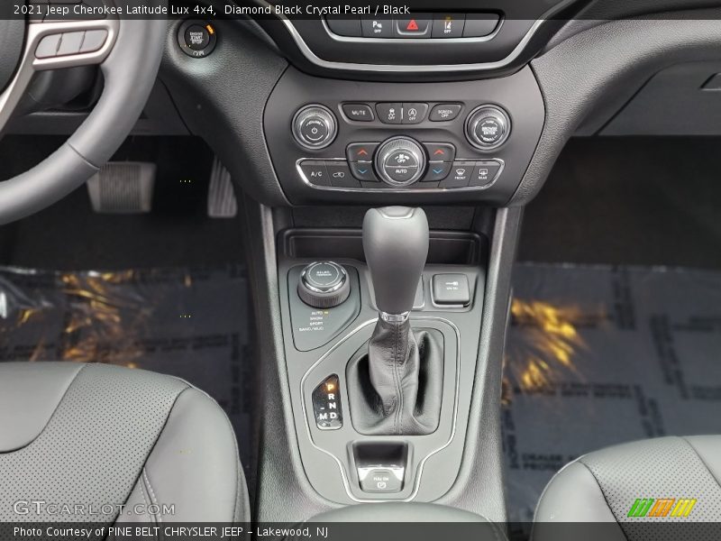 Diamond Black Crystal Pearl / Black 2021 Jeep Cherokee Latitude Lux 4x4