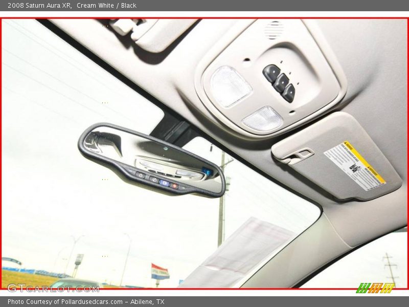 Cream White / Black 2008 Saturn Aura XR