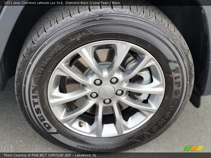  2021 Cherokee Latitude Lux 4x4 Wheel