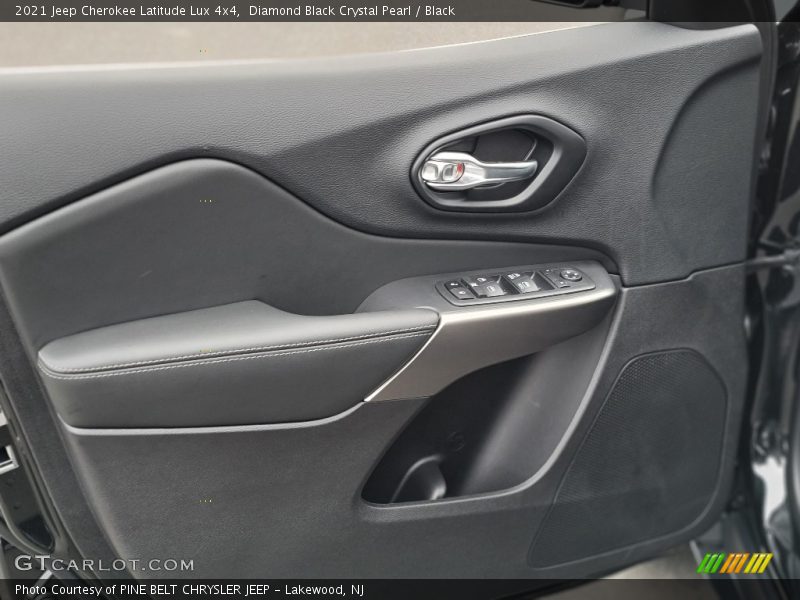 Diamond Black Crystal Pearl / Black 2021 Jeep Cherokee Latitude Lux 4x4
