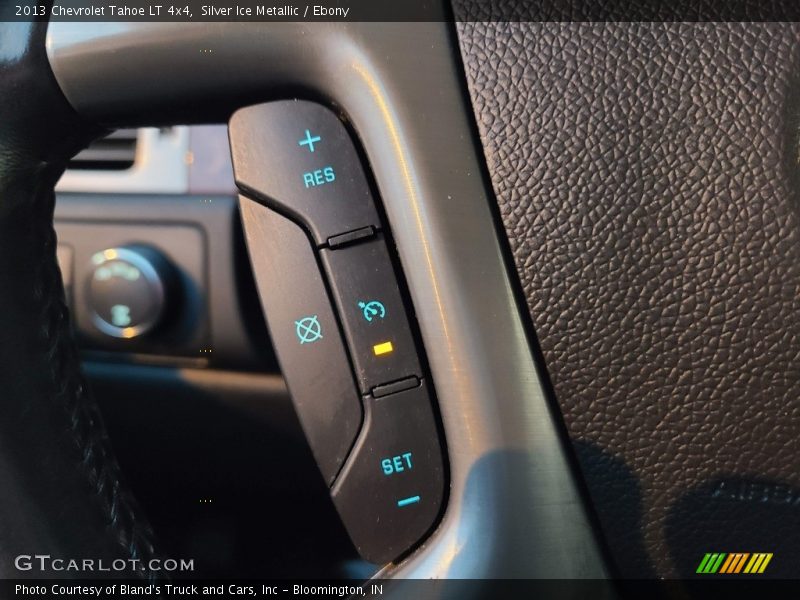 Silver Ice Metallic / Ebony 2013 Chevrolet Tahoe LT 4x4