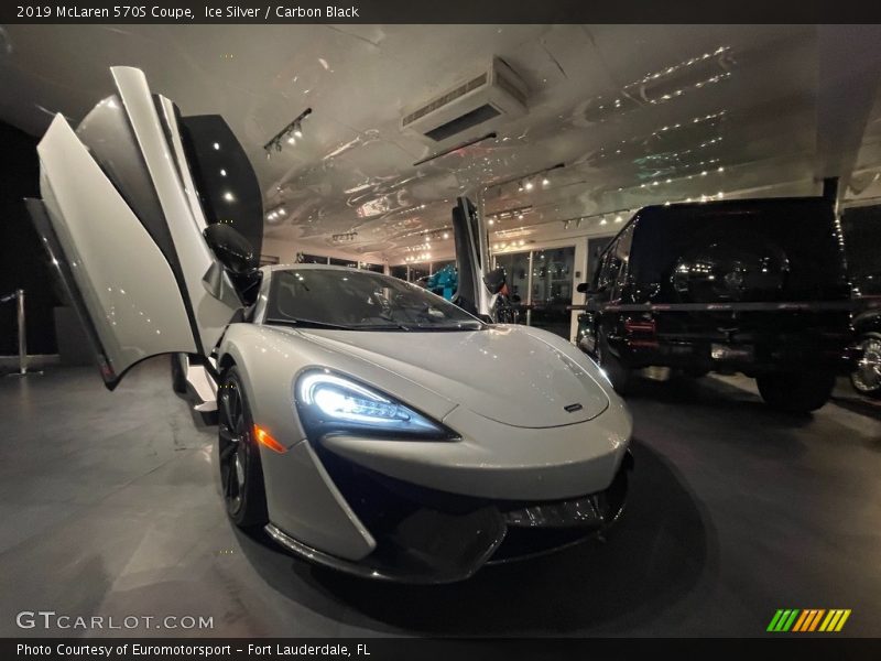 Ice Silver / Carbon Black 2019 McLaren 570S Coupe