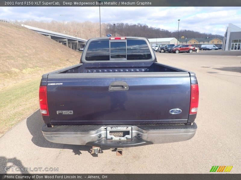 Deep Wedgewood Blue Metallic / Medium Graphite 2001 Ford F150 XLT SuperCab