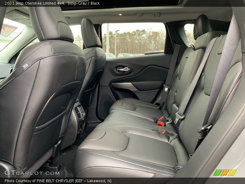 Sting-Gray / Black 2021 Jeep Cherokee Limited 4x4