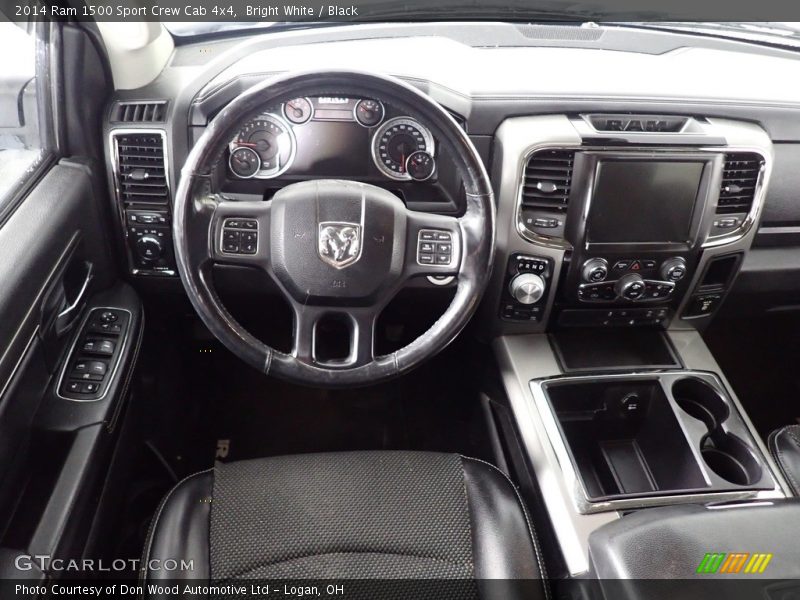 Dashboard of 2014 1500 Sport Crew Cab 4x4