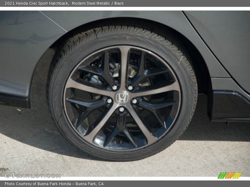 Modern Steel Metallic / Black 2021 Honda Civic Sport Hatchback