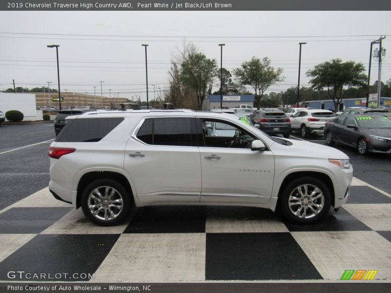 Pearl White / Jet Black/Loft Brown 2019 Chevrolet Traverse High Country AWD