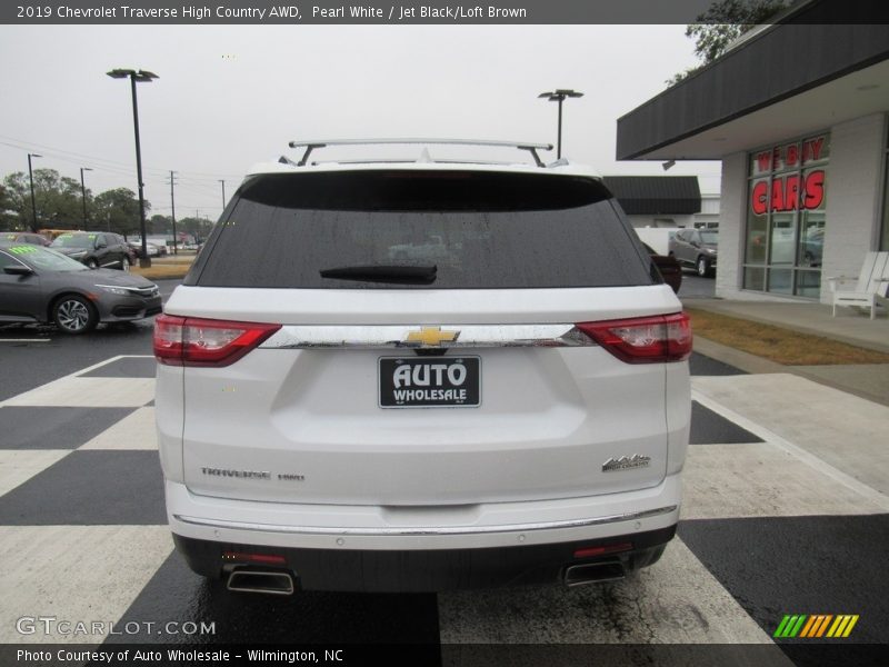 Pearl White / Jet Black/Loft Brown 2019 Chevrolet Traverse High Country AWD