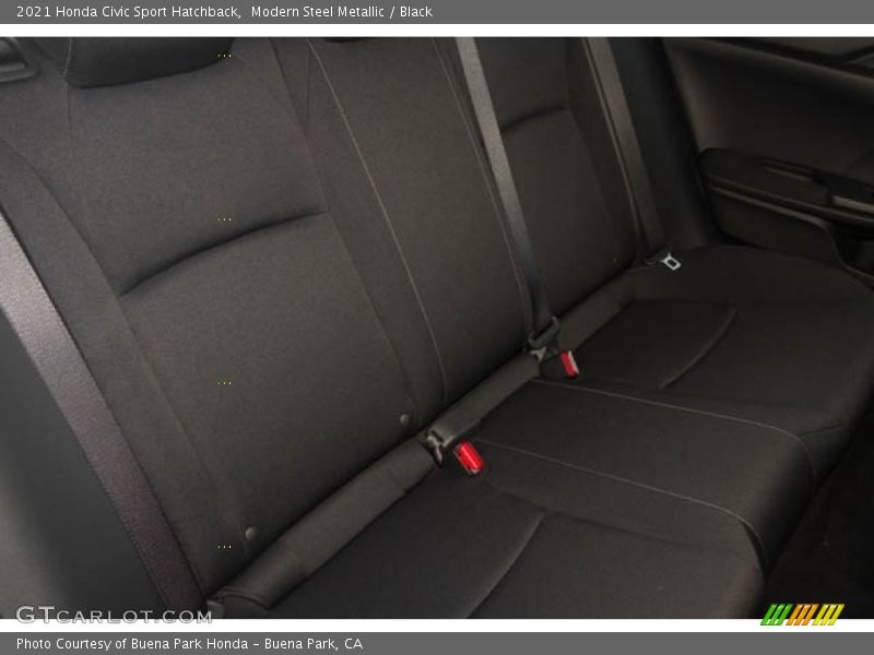 Modern Steel Metallic / Black 2021 Honda Civic Sport Hatchback