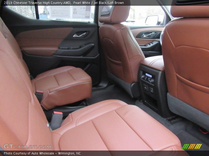 Pearl White / Jet Black/Loft Brown 2019 Chevrolet Traverse High Country AWD