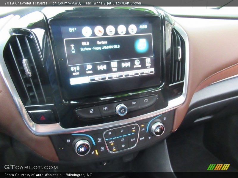 Pearl White / Jet Black/Loft Brown 2019 Chevrolet Traverse High Country AWD