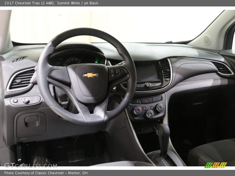 Summit White / Jet Black 2017 Chevrolet Trax LS AWD