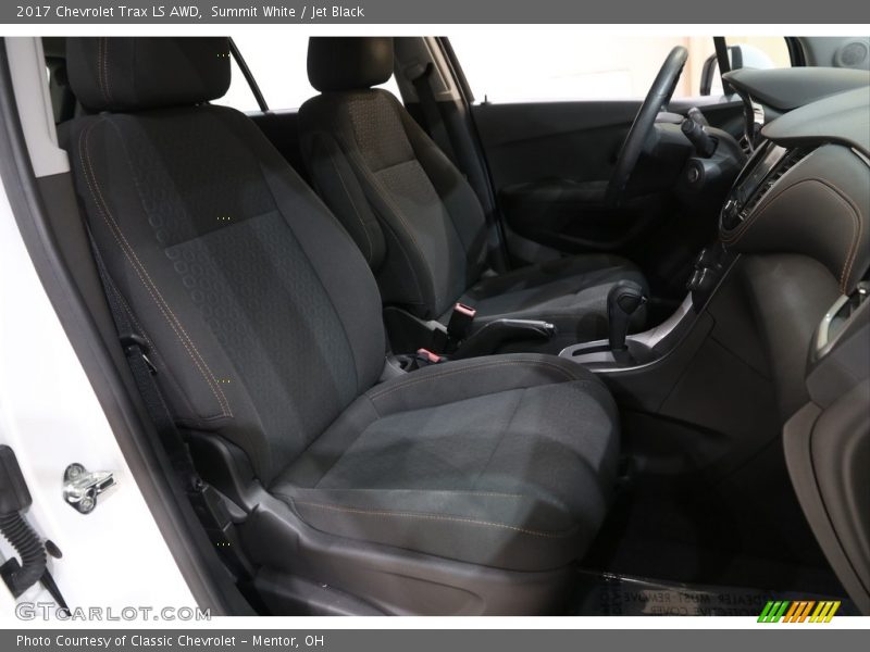 Summit White / Jet Black 2017 Chevrolet Trax LS AWD