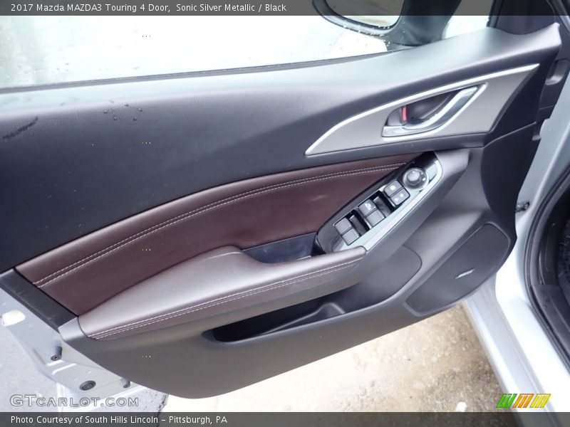 Sonic Silver Metallic / Black 2017 Mazda MAZDA3 Touring 4 Door