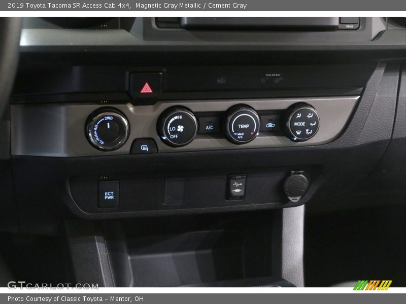 Magnetic Gray Metallic / Cement Gray 2019 Toyota Tacoma SR Access Cab 4x4