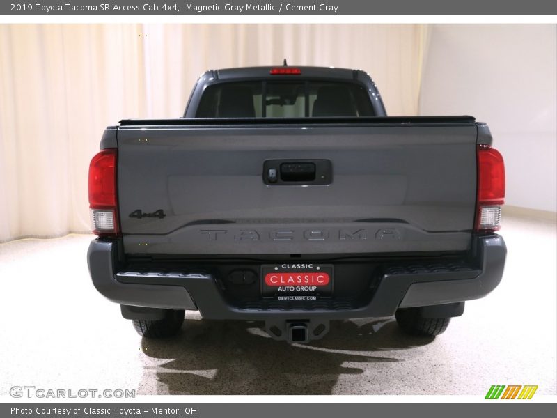 Magnetic Gray Metallic / Cement Gray 2019 Toyota Tacoma SR Access Cab 4x4