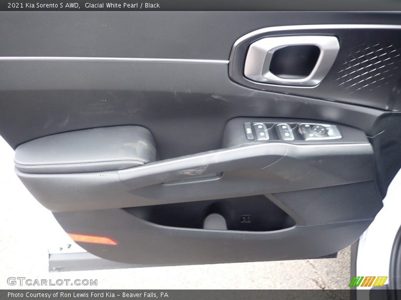 Glacial White Pearl / Black 2021 Kia Sorento S AWD
