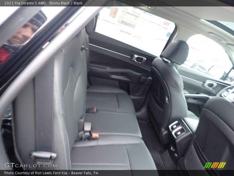 Ebony Black / Black 2021 Kia Sorento S AWD