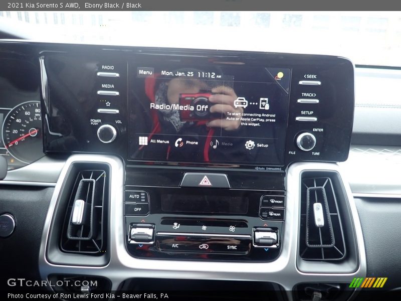 Ebony Black / Black 2021 Kia Sorento S AWD