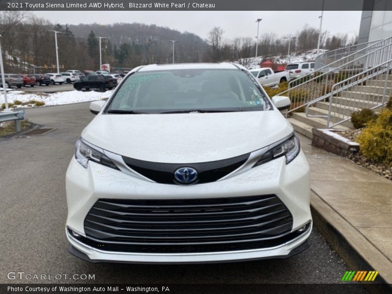 Blizzard White Pearl / Chateau 2021 Toyota Sienna Limited AWD Hybrid