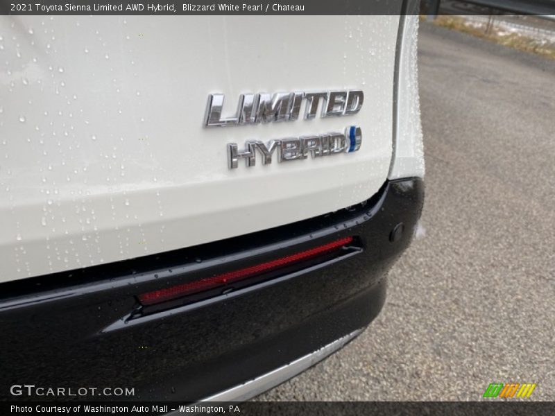 Blizzard White Pearl / Chateau 2021 Toyota Sienna Limited AWD Hybrid