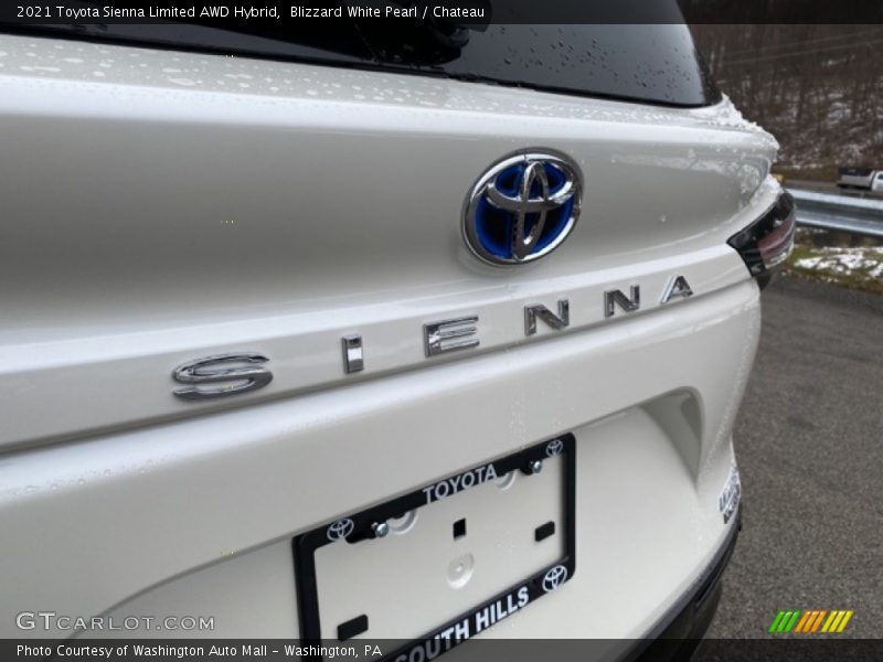Blizzard White Pearl / Chateau 2021 Toyota Sienna Limited AWD Hybrid
