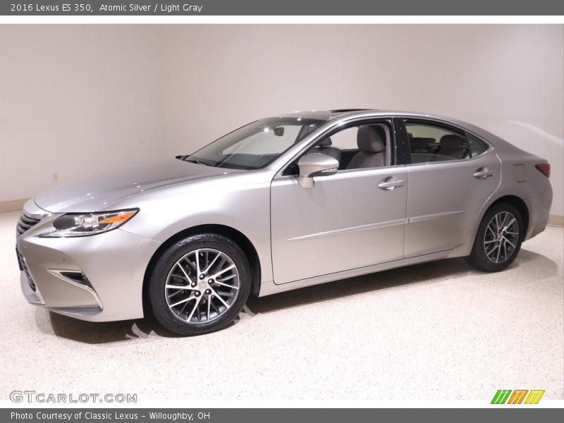 Front 3/4 View of 2016 ES 350