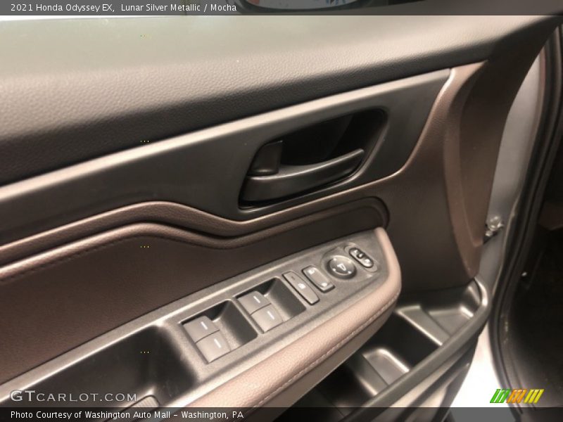 Lunar Silver Metallic / Mocha 2021 Honda Odyssey EX
