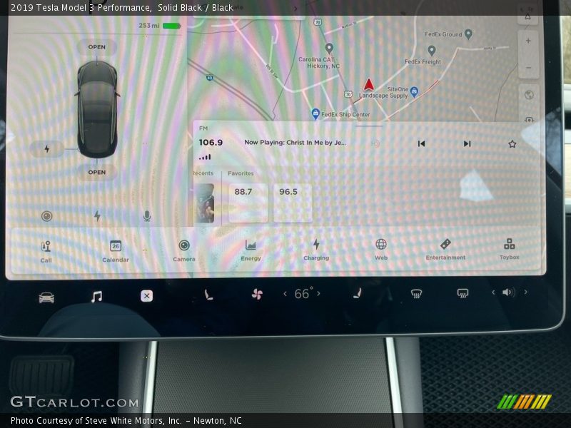 Navigation of 2019 Model 3 Performance