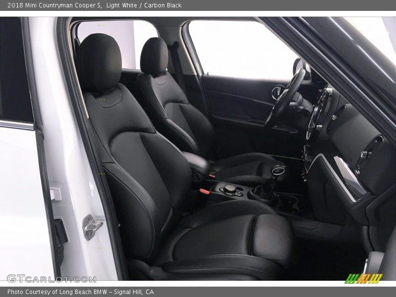 Light White / Carbon Black 2018 Mini Countryman Cooper S