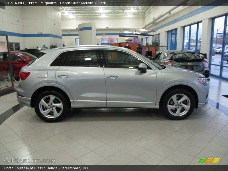Florett Silver Metallic / Black 2019 Audi Q3 Premium quattro