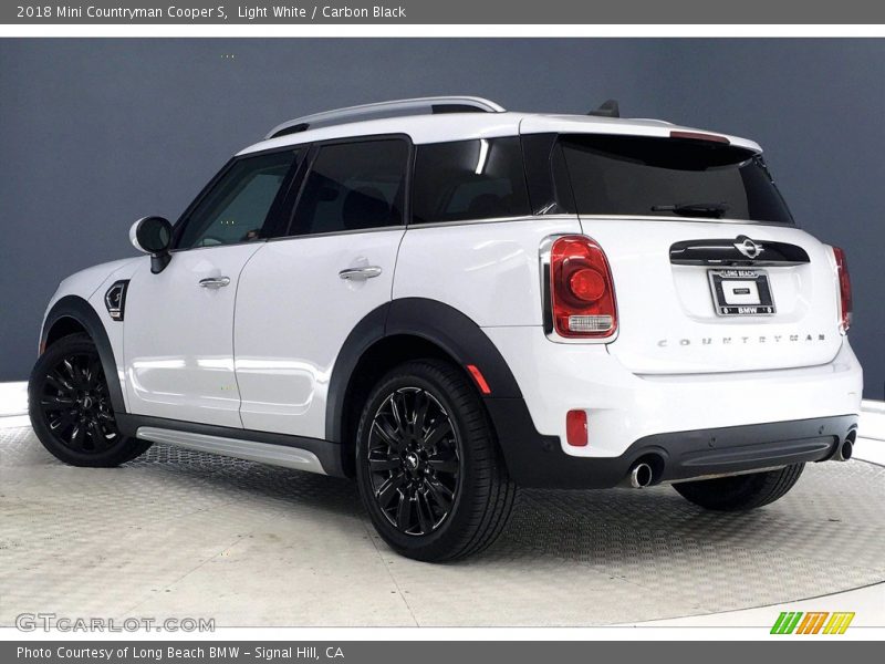 Light White / Carbon Black 2018 Mini Countryman Cooper S