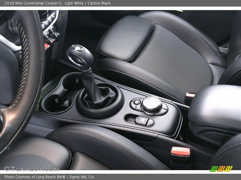 Light White / Carbon Black 2018 Mini Countryman Cooper S