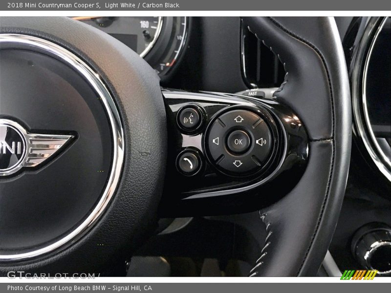 Light White / Carbon Black 2018 Mini Countryman Cooper S