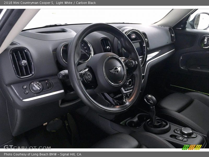 Light White / Carbon Black 2018 Mini Countryman Cooper S