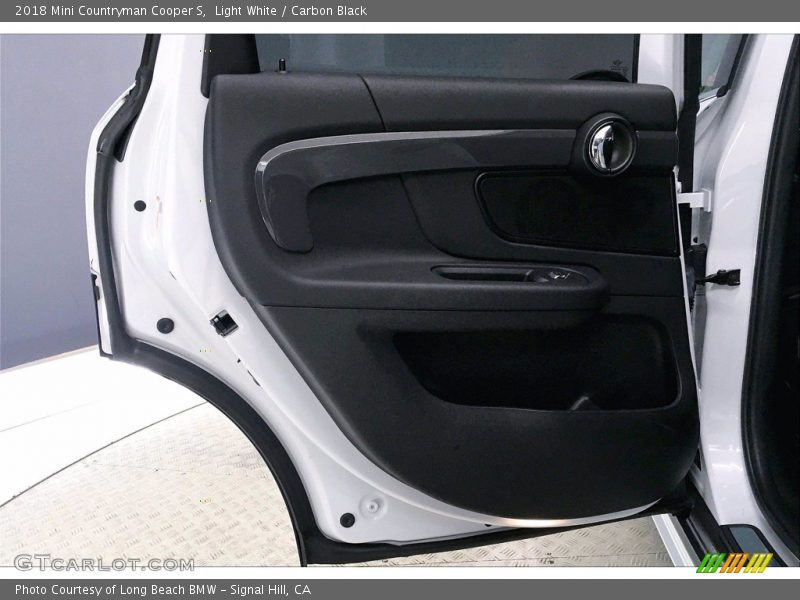 Light White / Carbon Black 2018 Mini Countryman Cooper S