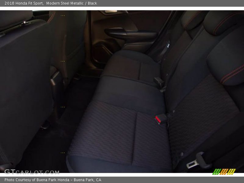 Modern Steel Metallic / Black 2018 Honda Fit Sport