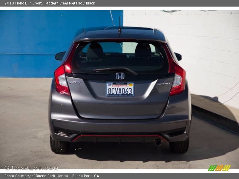 Modern Steel Metallic / Black 2018 Honda Fit Sport
