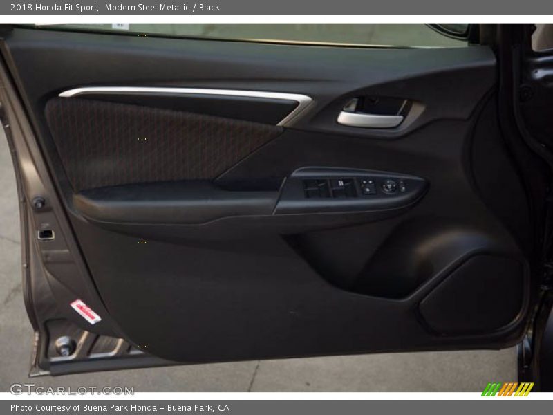 Modern Steel Metallic / Black 2018 Honda Fit Sport
