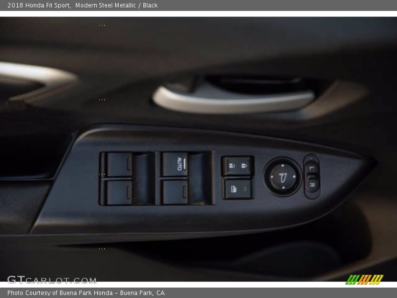 Modern Steel Metallic / Black 2018 Honda Fit Sport