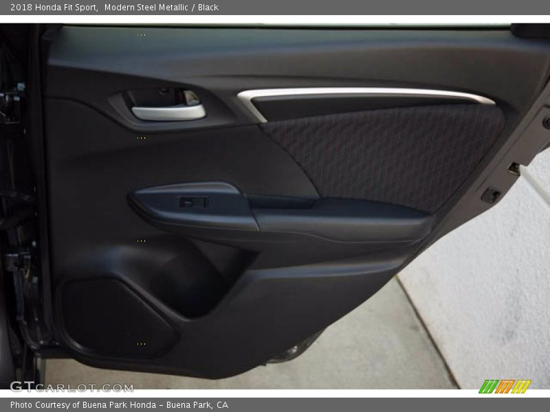 Modern Steel Metallic / Black 2018 Honda Fit Sport