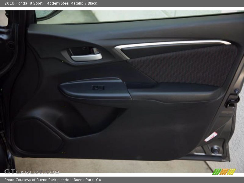 Modern Steel Metallic / Black 2018 Honda Fit Sport