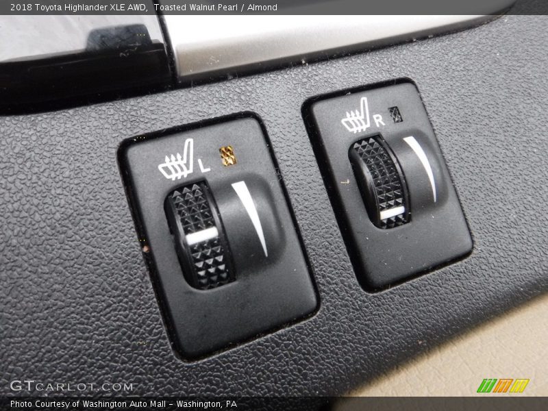 Toasted Walnut Pearl / Almond 2018 Toyota Highlander XLE AWD